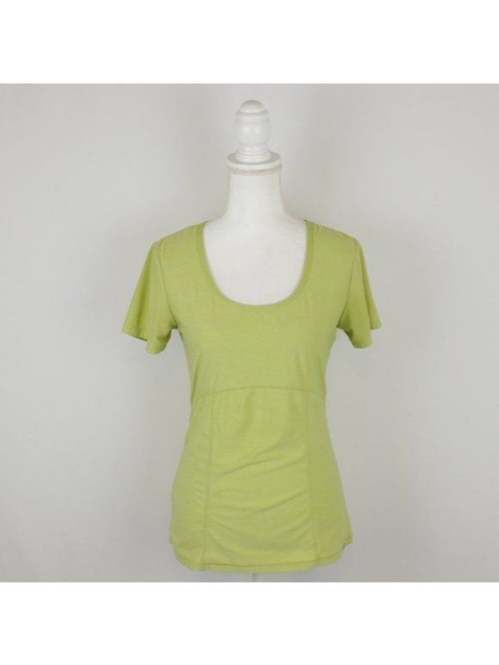 Eddie Bauer Women's Extra Small Green Scoop Neck Short Sleeve Performance Tee